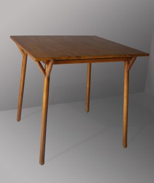 Marauke dining table