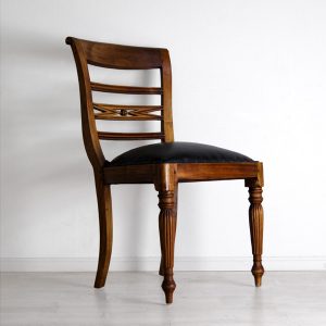 Rafles chair