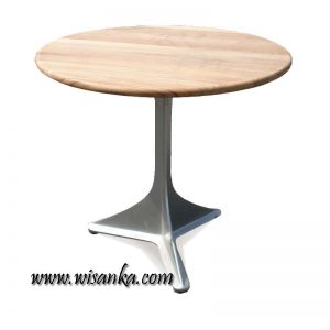 Fair Lady Side Table with slatted wood