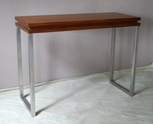 alor console table