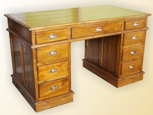 PARTNER DESK